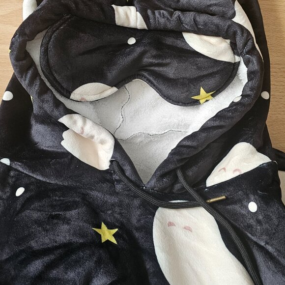 BRAND NEW! Goodnight Ghosts Hideout Hoodie - Limited Edition by Big Blanket Co. - Picture 4 of 10